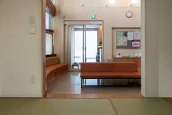 医院外観・待合室・受付