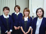 元気いっぱいのスタッフです！