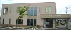 裏にも駐車場があります。